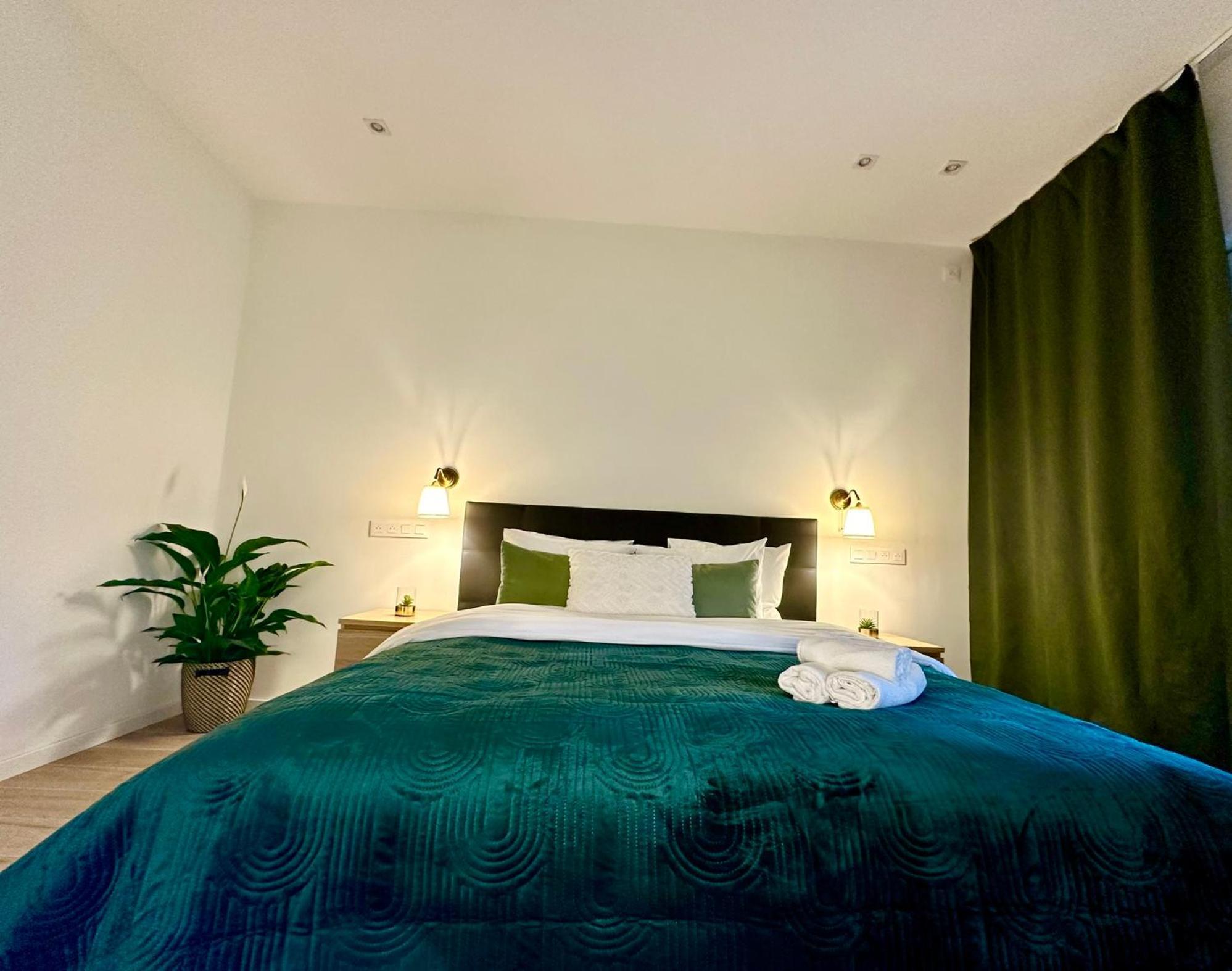 Luxury Suites Park By Rikas Hotels Антверпен Екстериор снимка