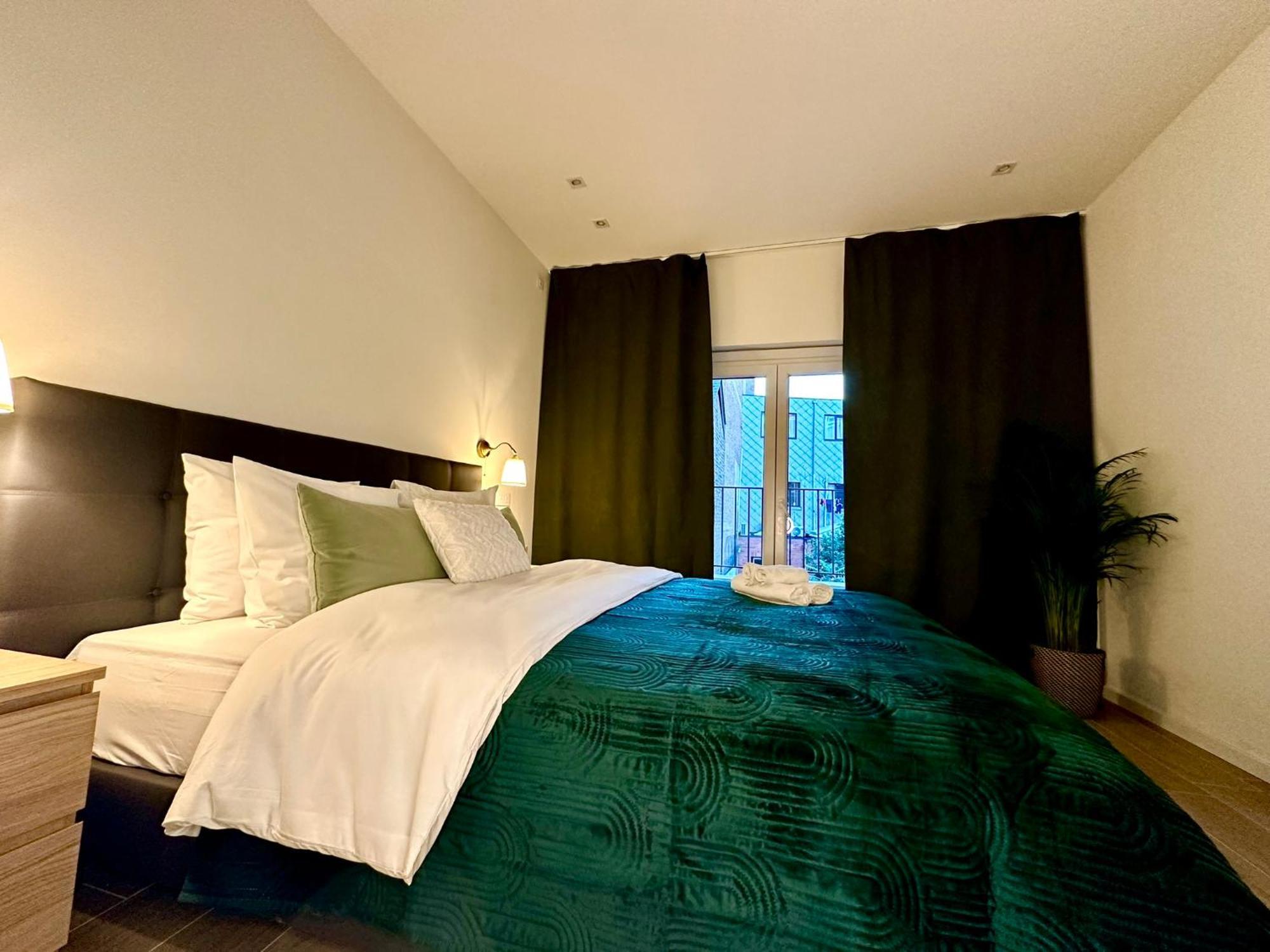 Luxury Suites Park By Rikas Hotels Антверпен Екстериор снимка