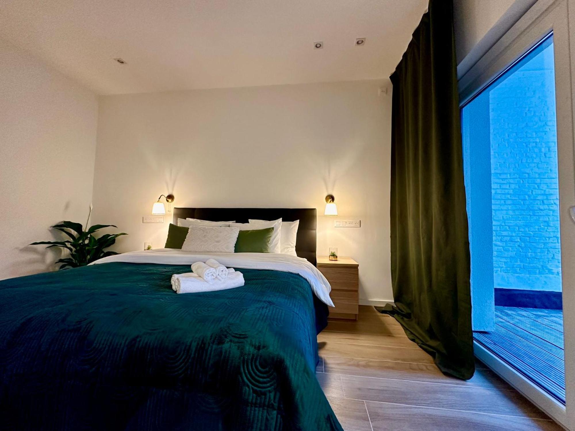 Luxury Suites Park By Rikas Hotels Антверпен Екстериор снимка